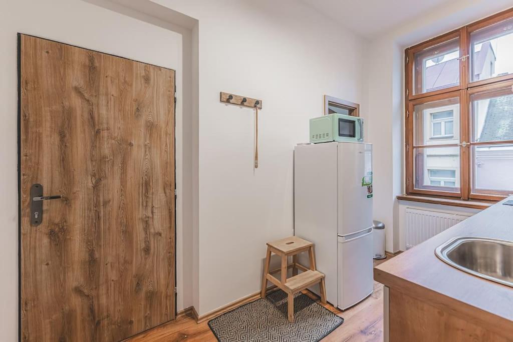 Carolina'S Yoga Apartment Hradec Králové Extérieur photo