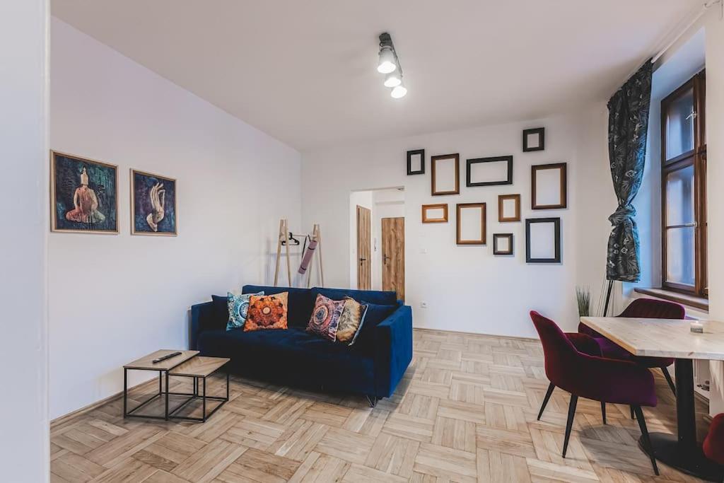 Carolina'S Yoga Apartment Hradec Králové Extérieur photo